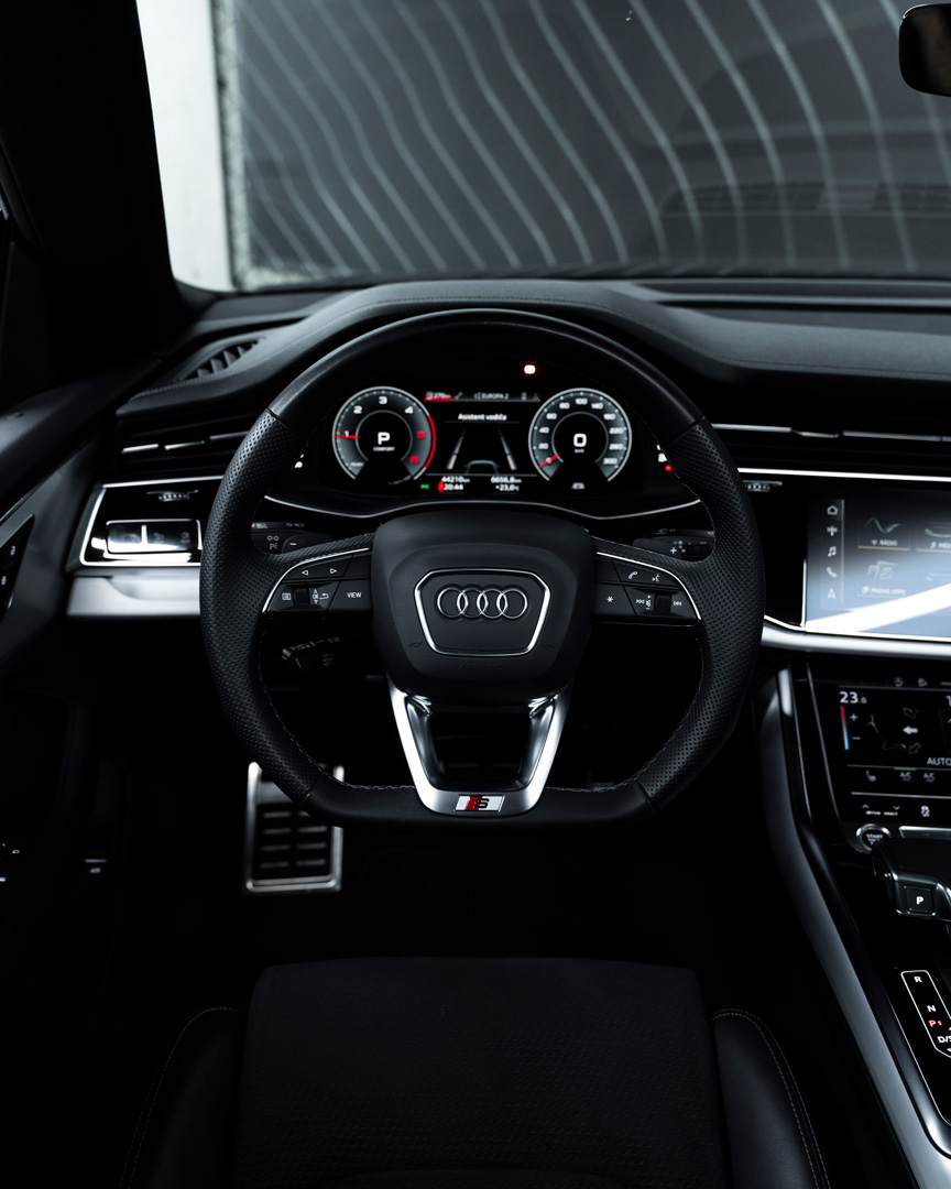 AUDI Q8 50 TDI S-LINE (2023)