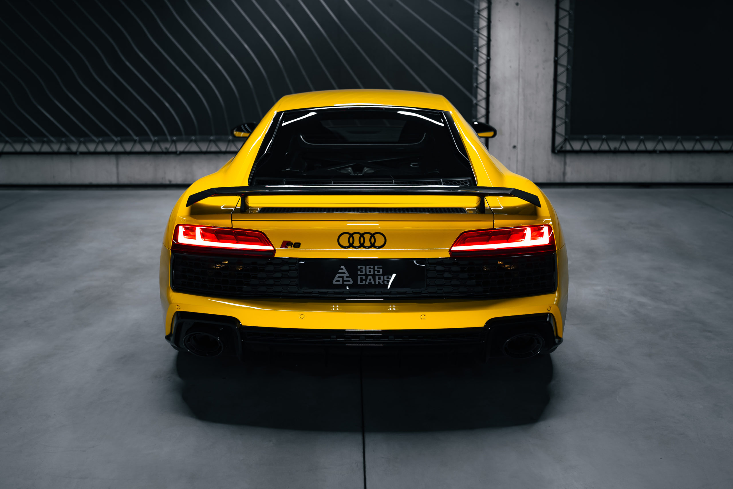 AUDI R8 COUPE V10 PERFORMANCE QUATTRO