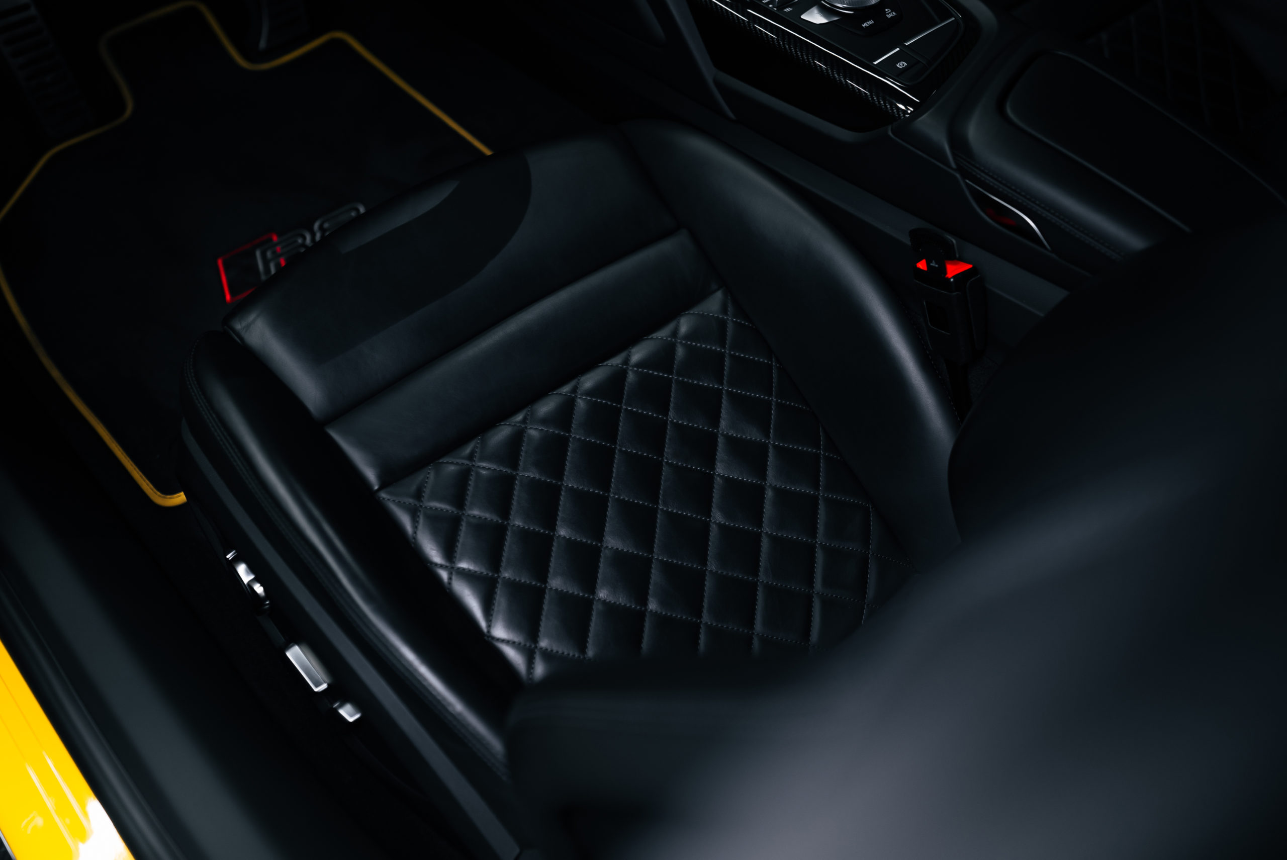 AUDI R8 COUPE V10 PERFORMANCE QUATTRO