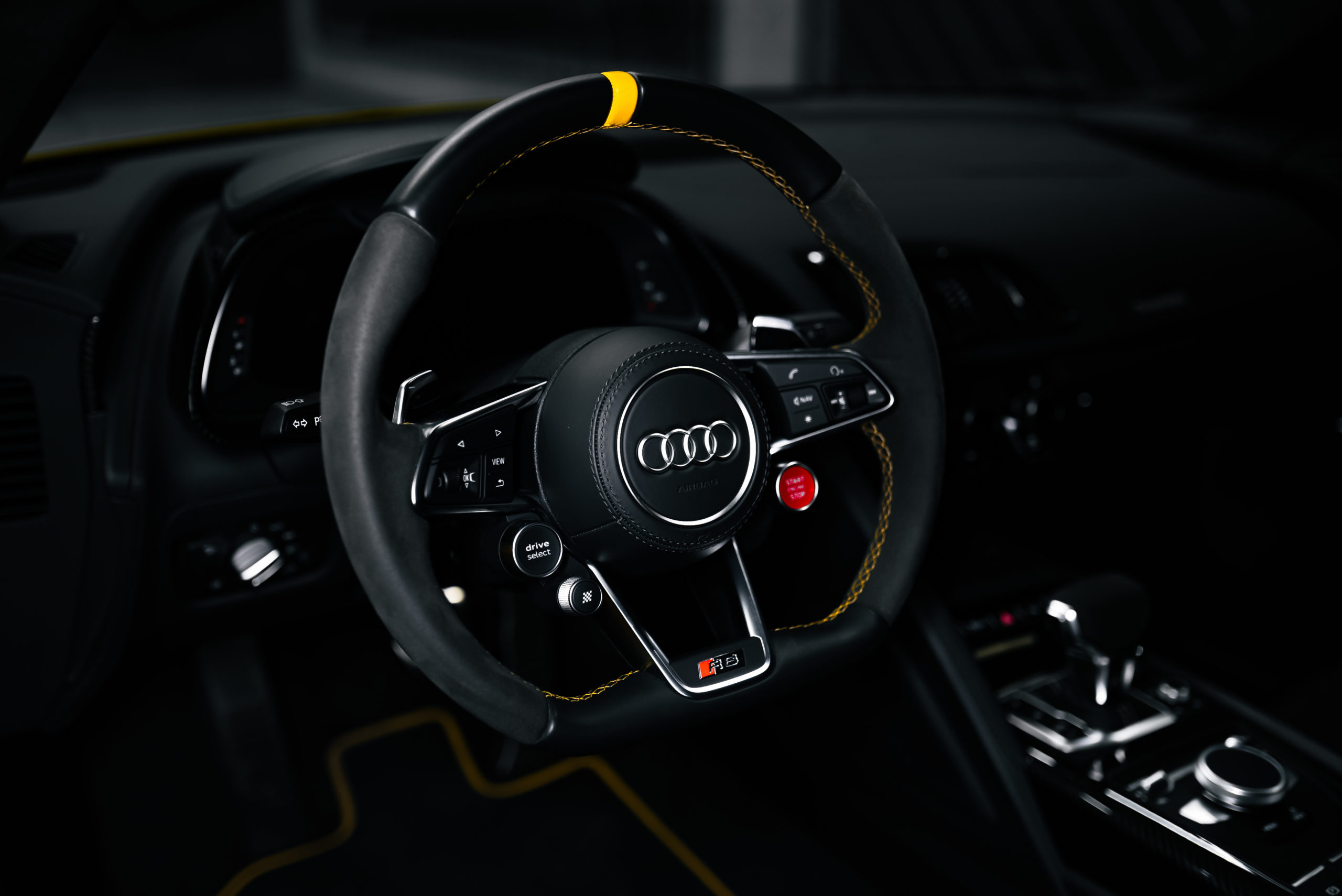 AUDI R8 COUPE V10 PERFORMANCE QUATTRO