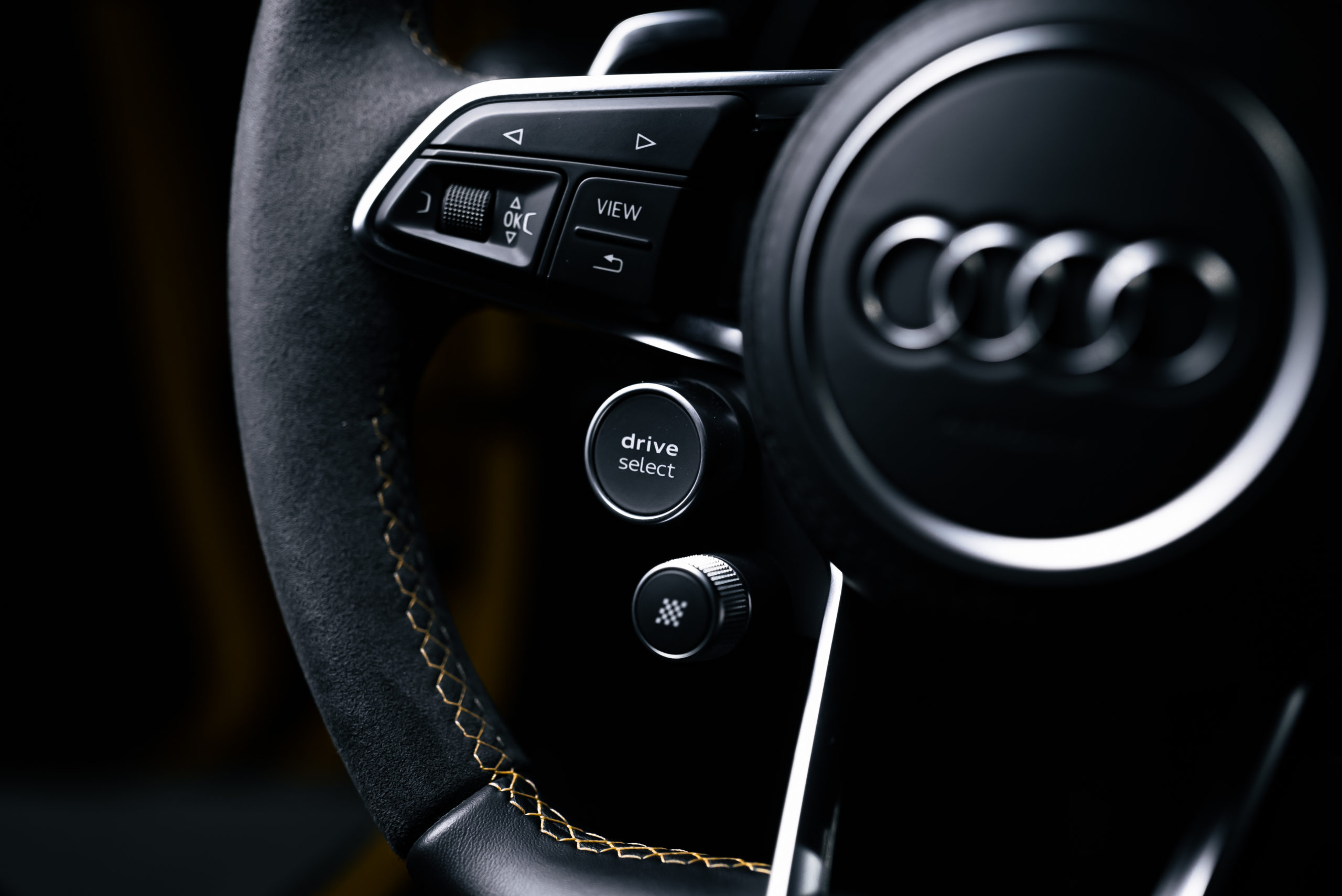 AUDI R8 COUPE V10 PERFORMANCE QUATTRO