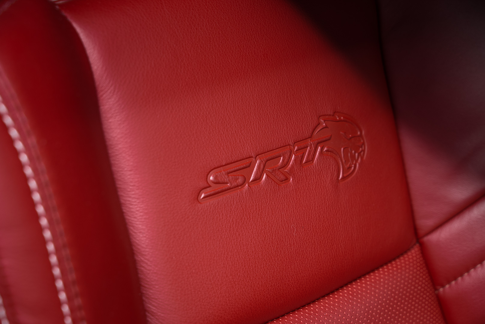 DODGE CHARGER SRT HELLCAT