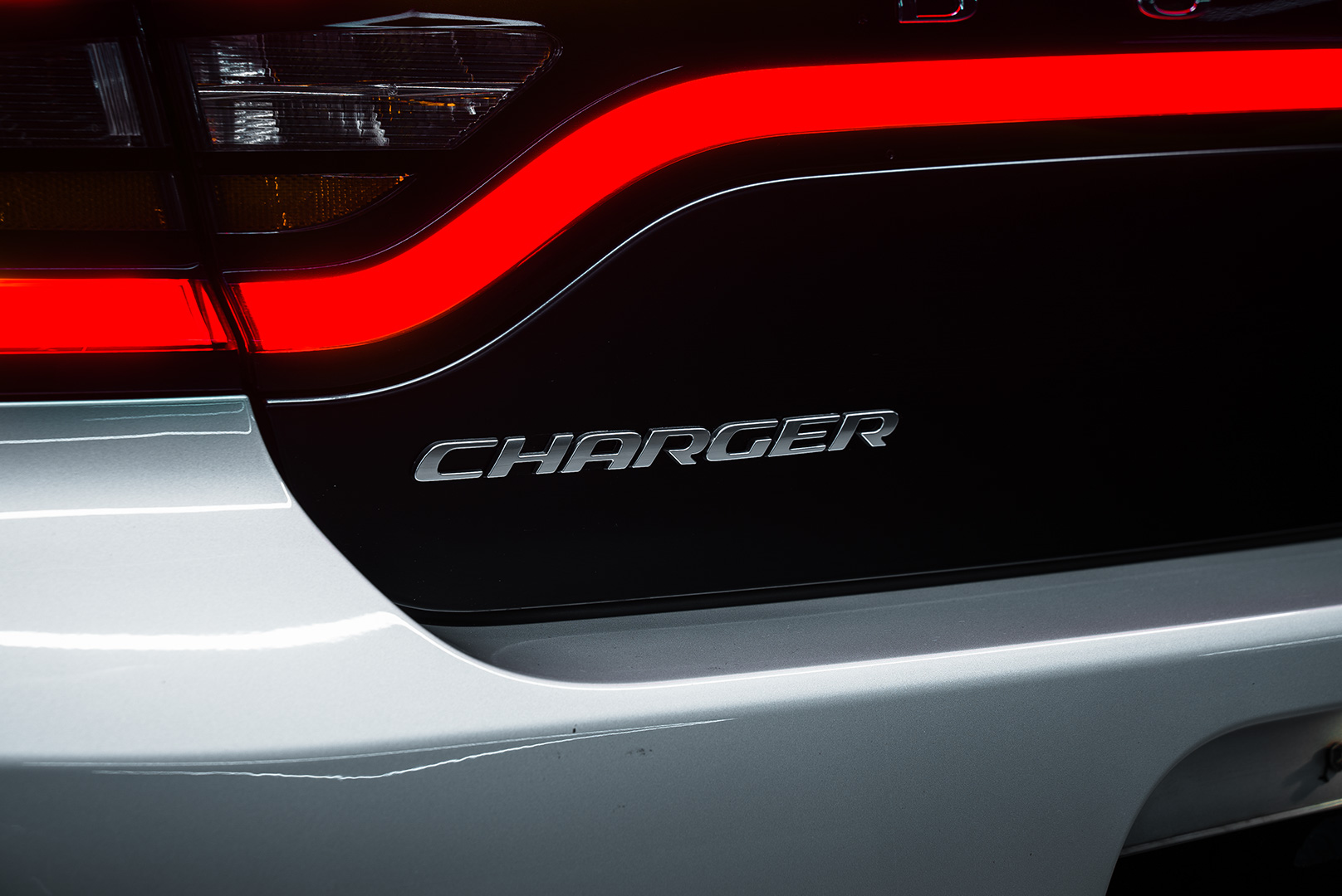 DODGE CHARGER SRT HELLCAT