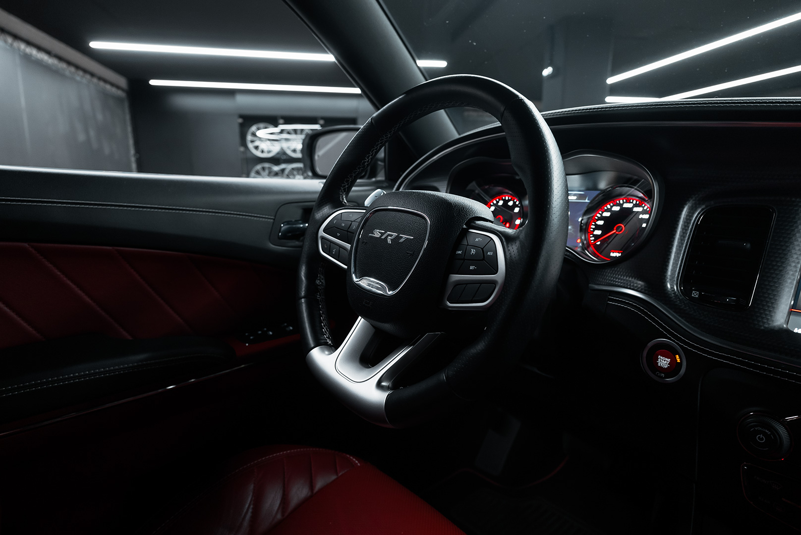 DODGE CHARGER SRT HELLCAT