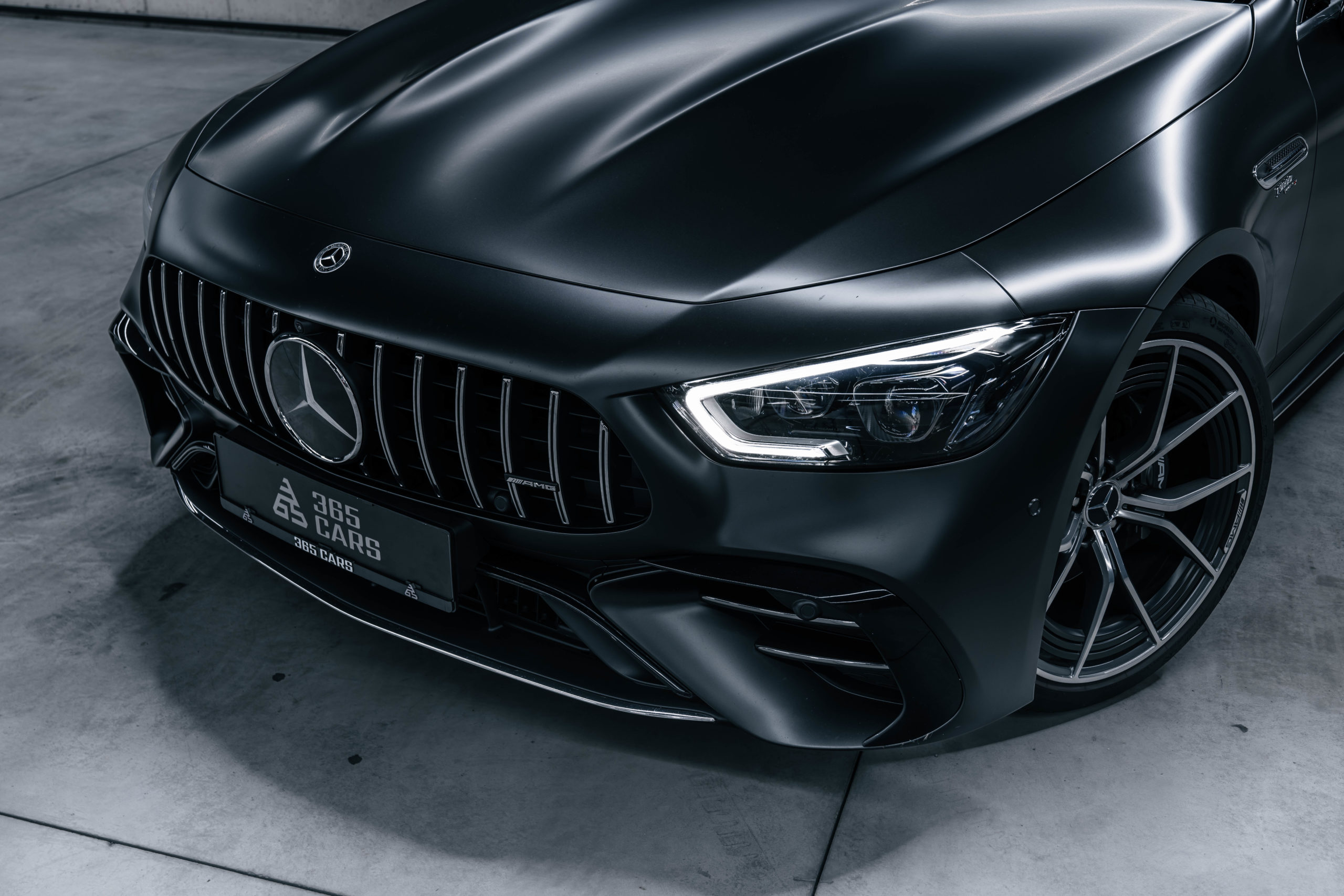 MERCEDES-BENZ AMG GT 43