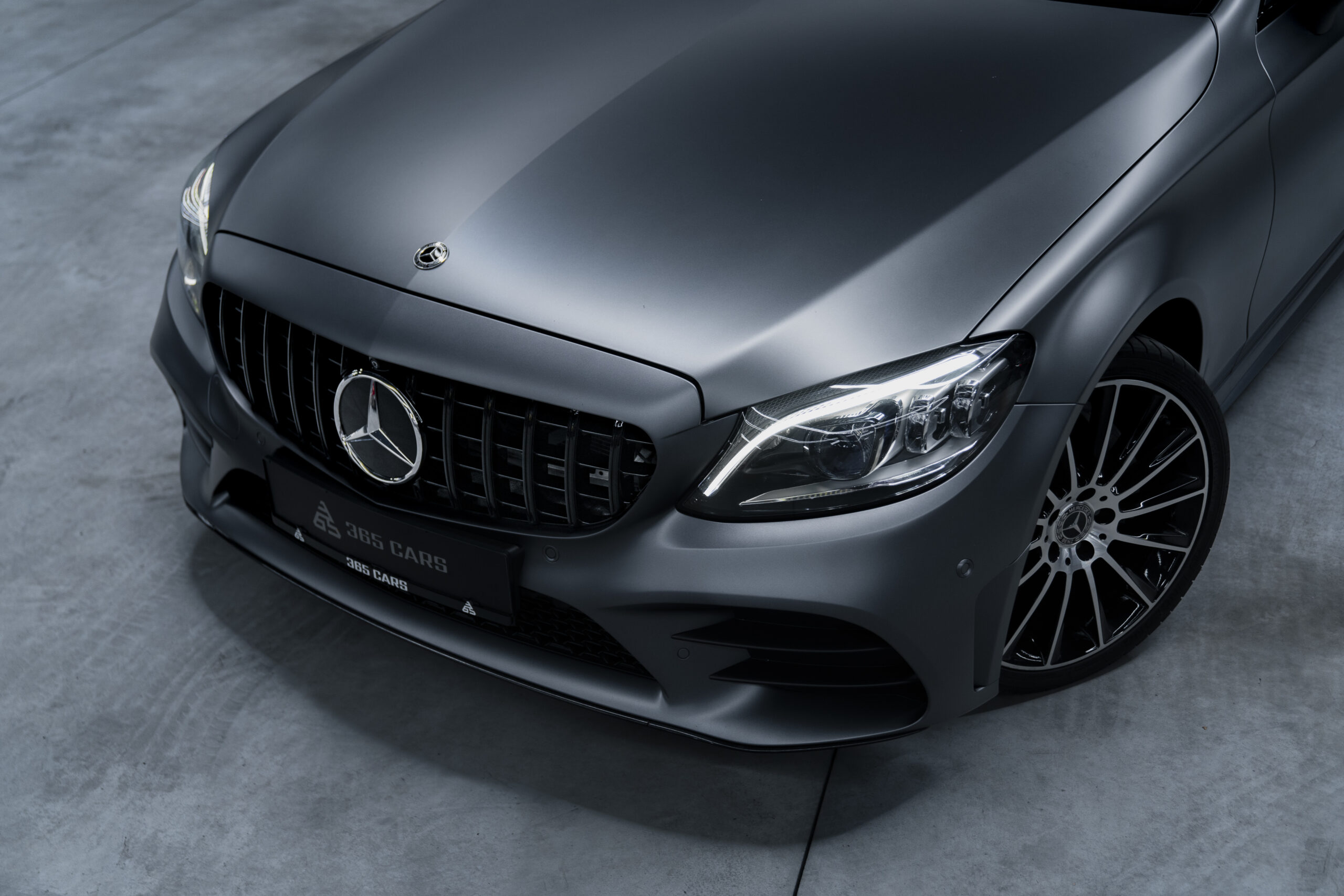 MERCEDES-BENZ C200 COUPE AMG