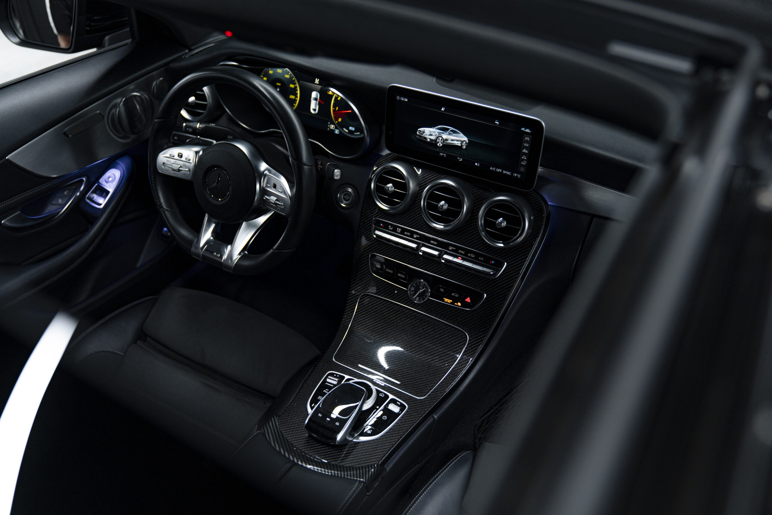 MERCEDES-BENZ C200 COUPE AMG