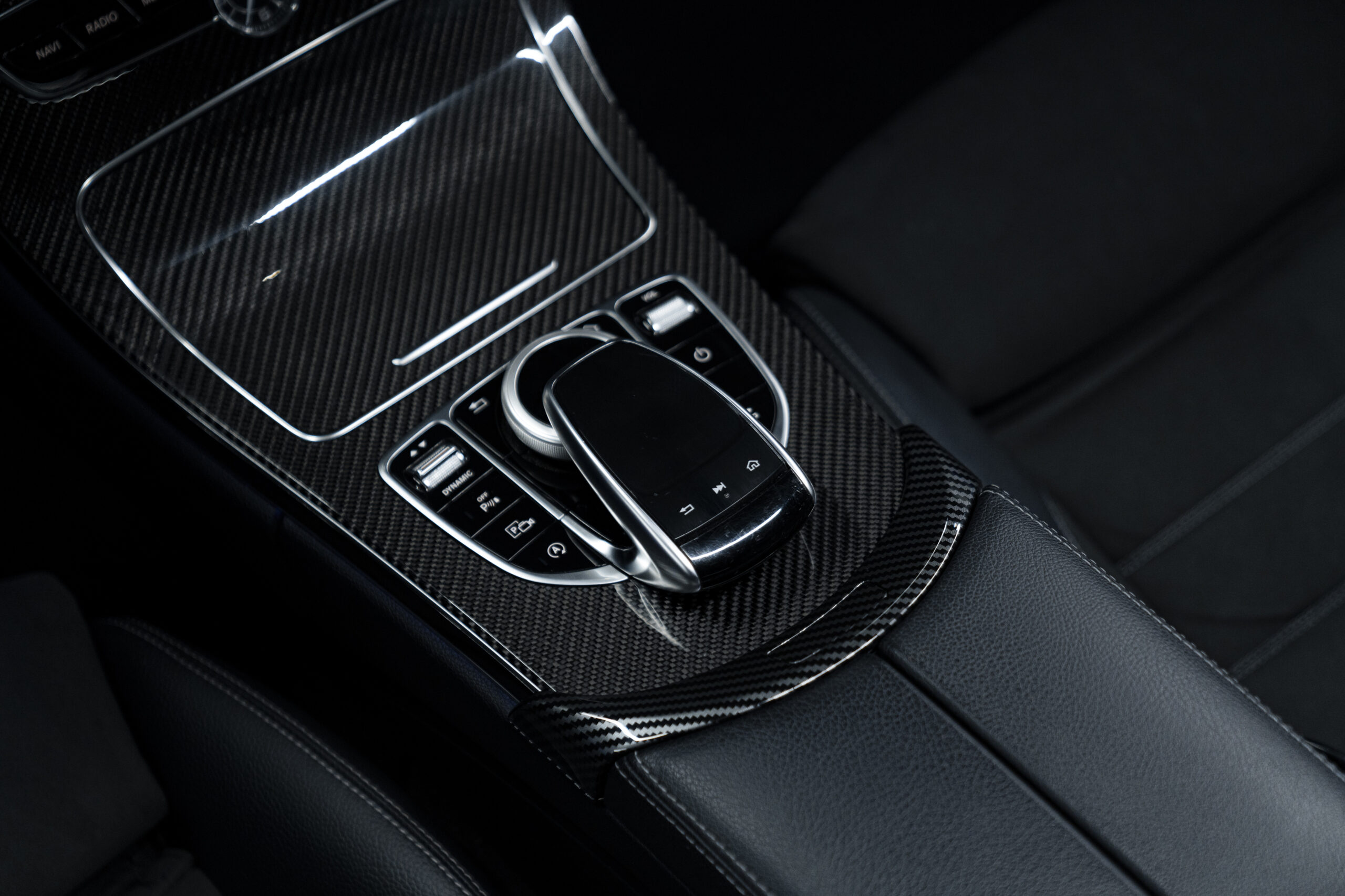 MERCEDES-BENZ C200 COUPE AMG
