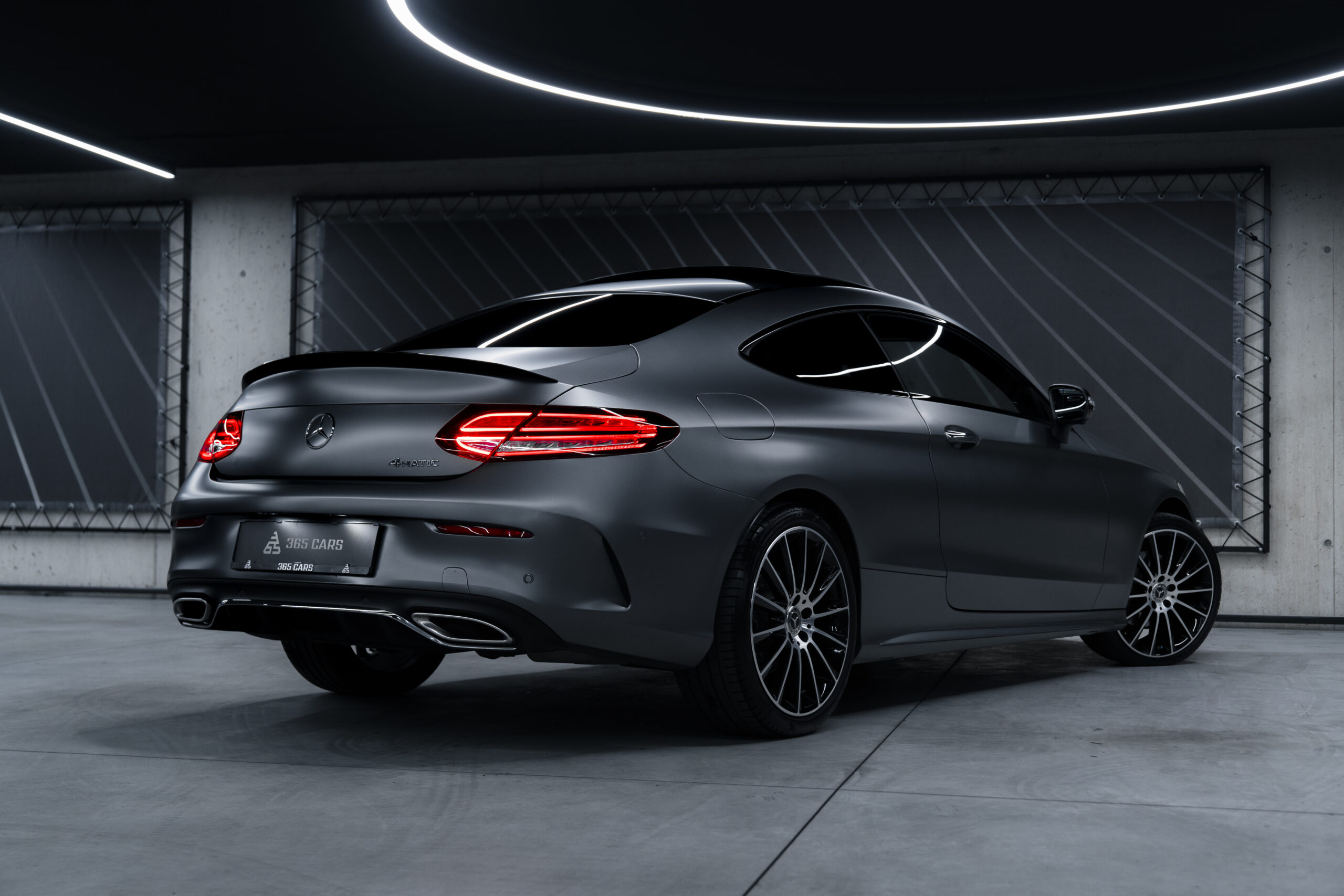 MERCEDES-BENZ C200 COUPE AMG