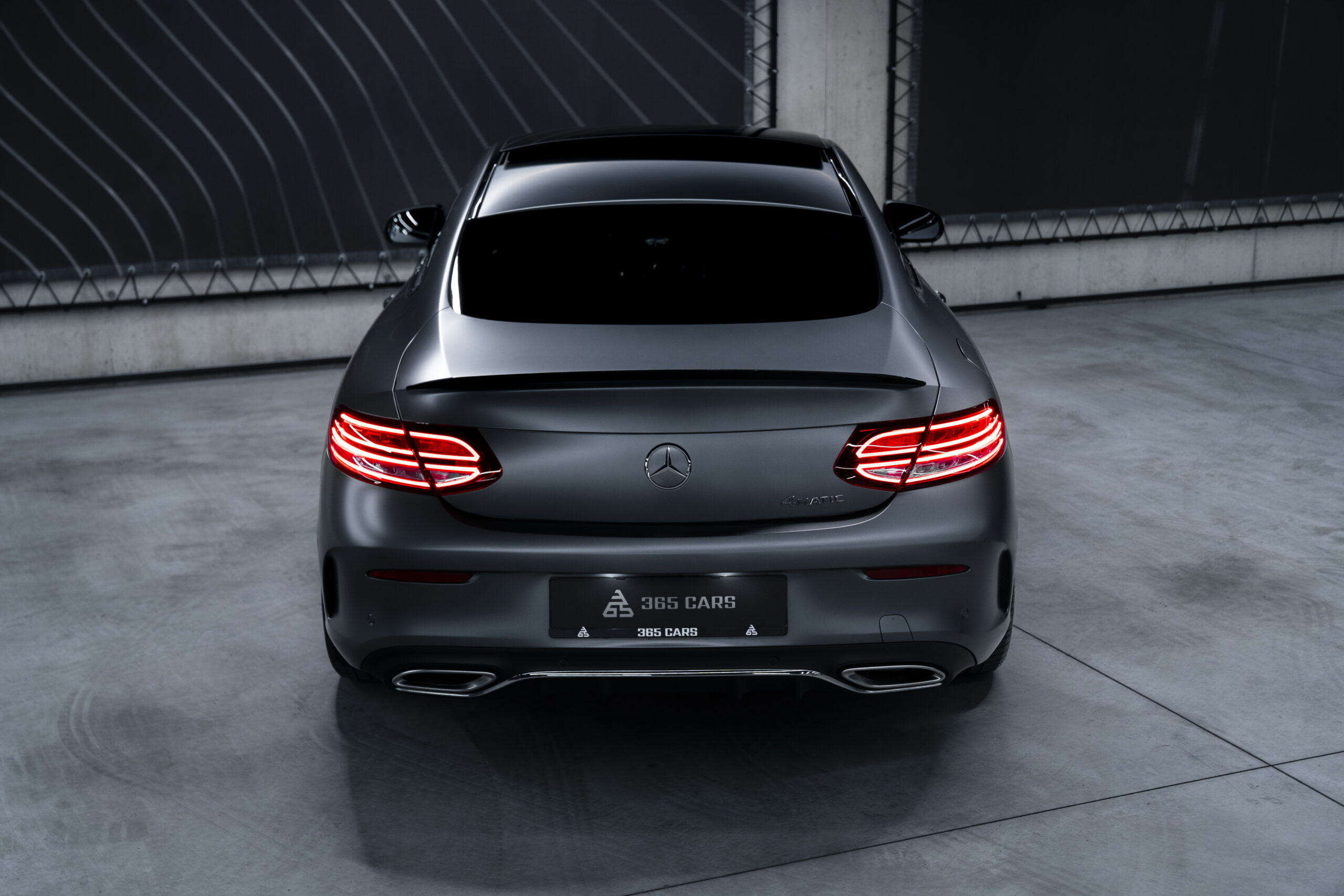 MERCEDES-BENZ C200 COUPE AMG