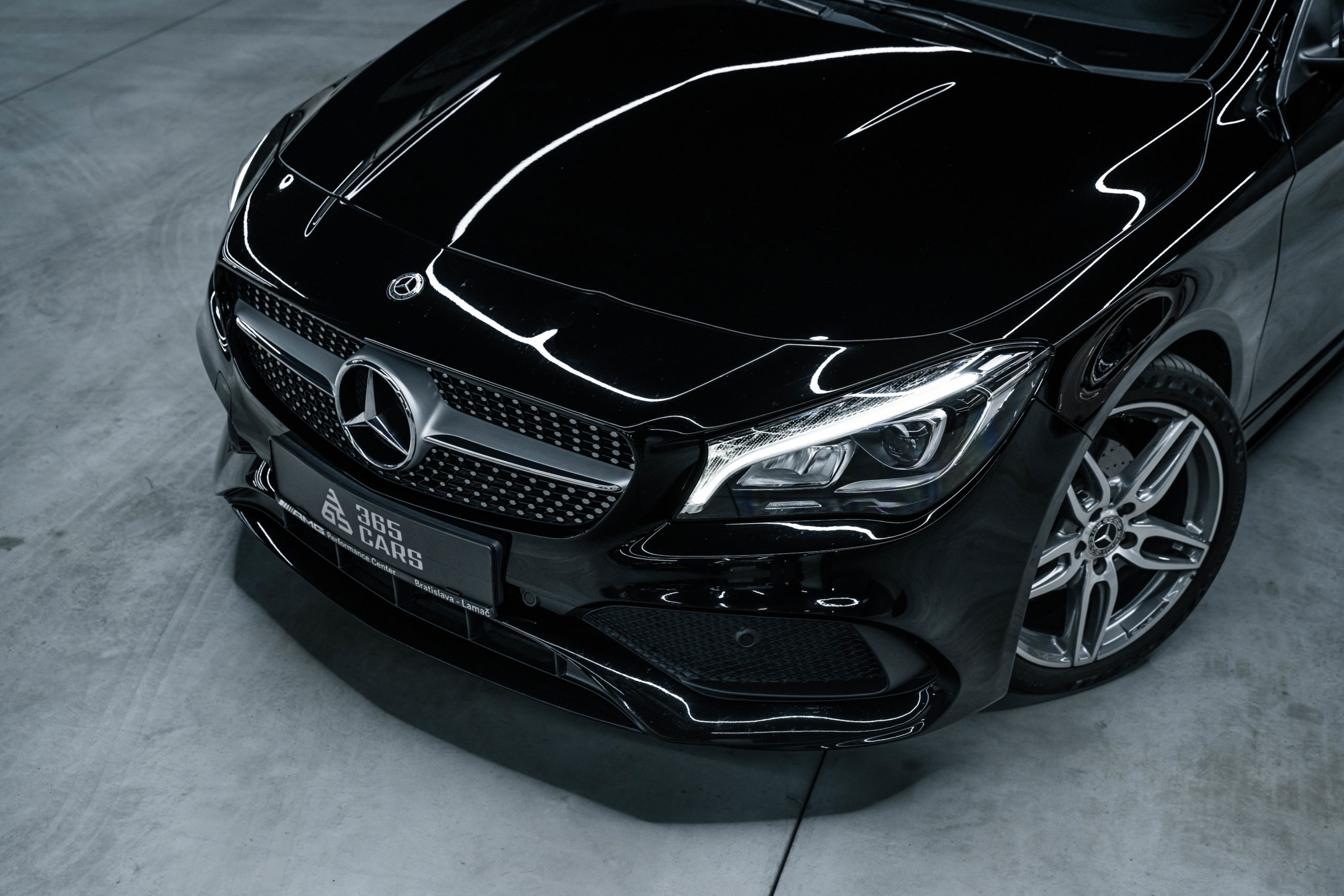 MERCEDES-BENZ CLA 180 AMG line facelift