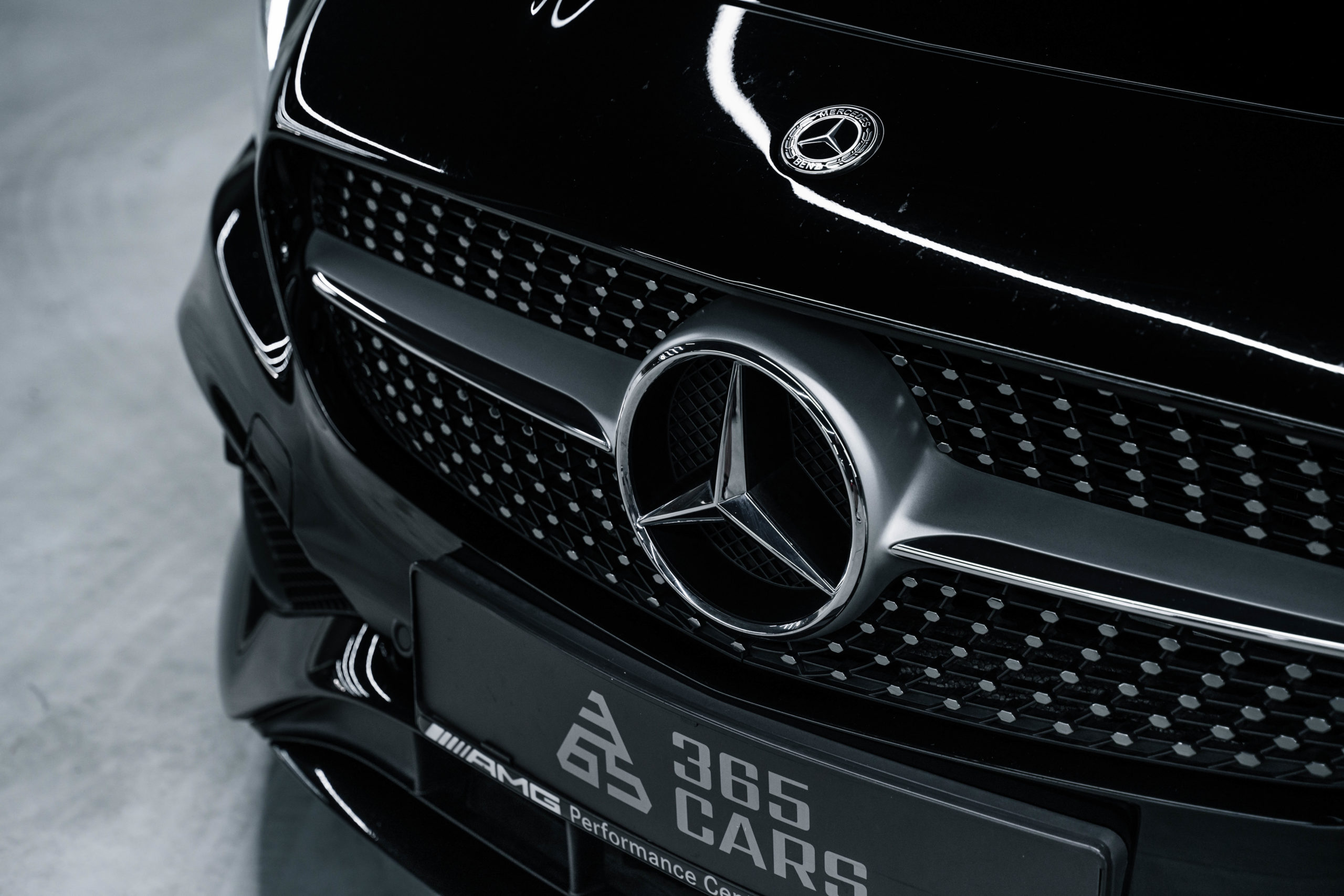 MERCEDES-BENZ CLA 180 AMG line facelift