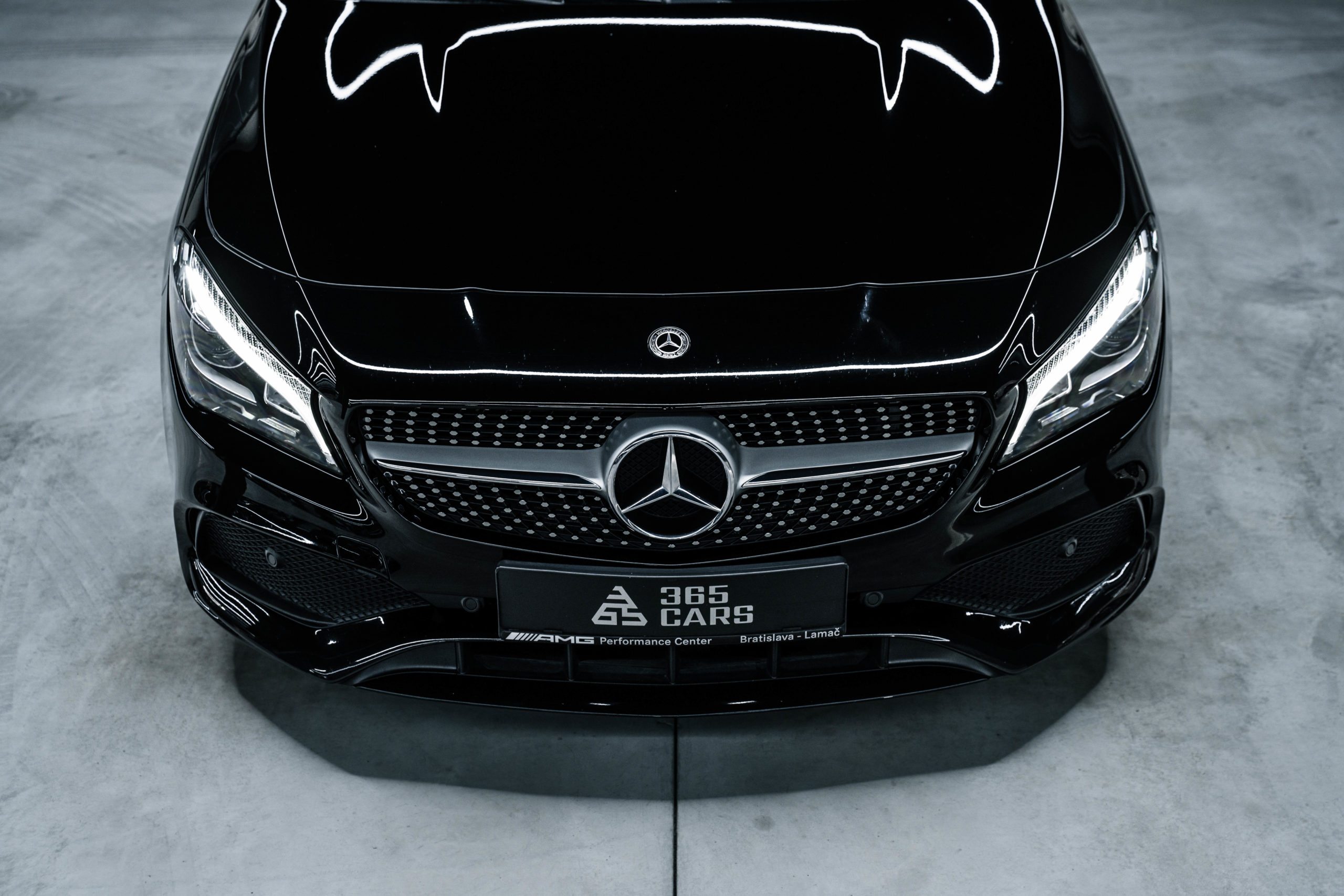 MERCEDES-BENZ CLA 180 AMG line facelift