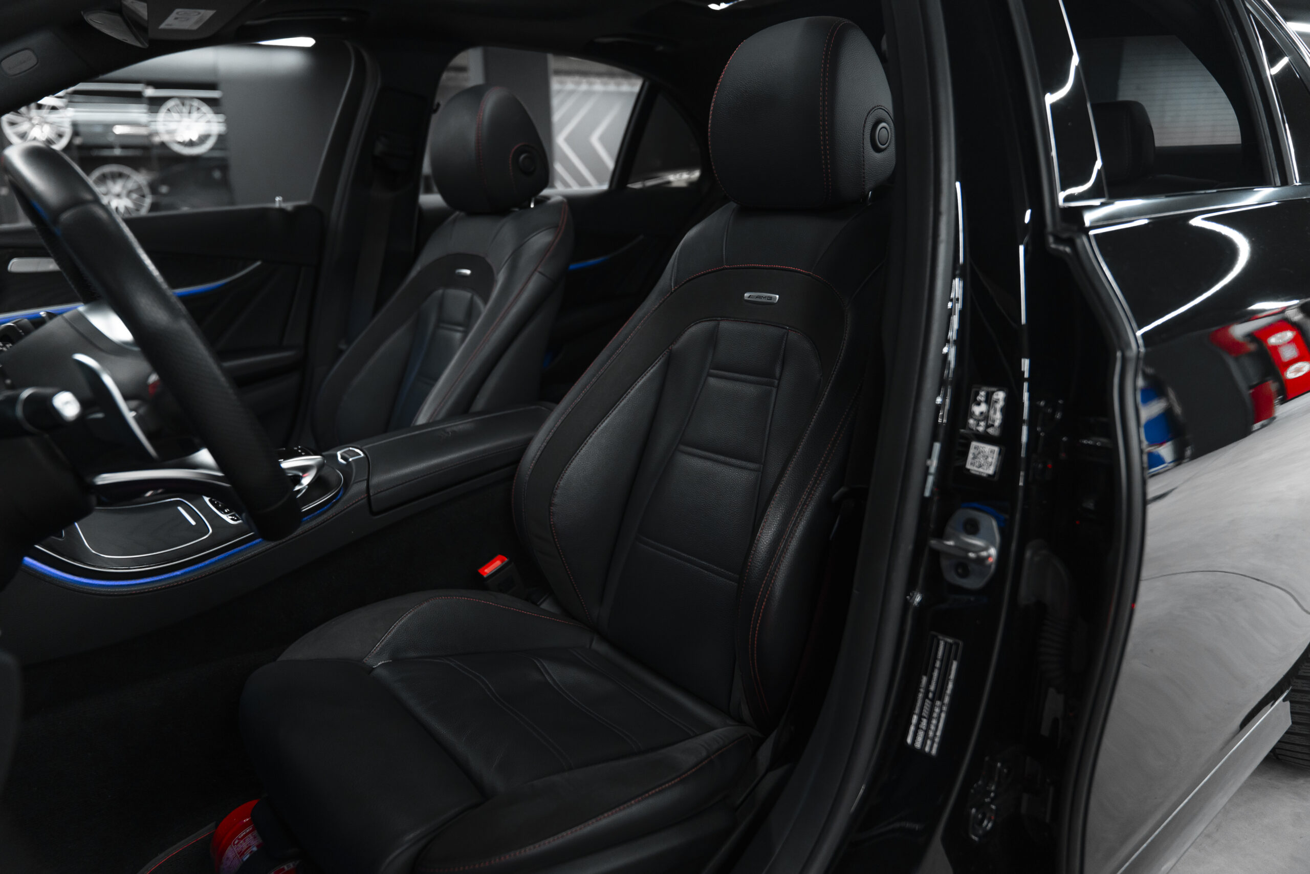 MERCEDES-BENZ E53 AMG