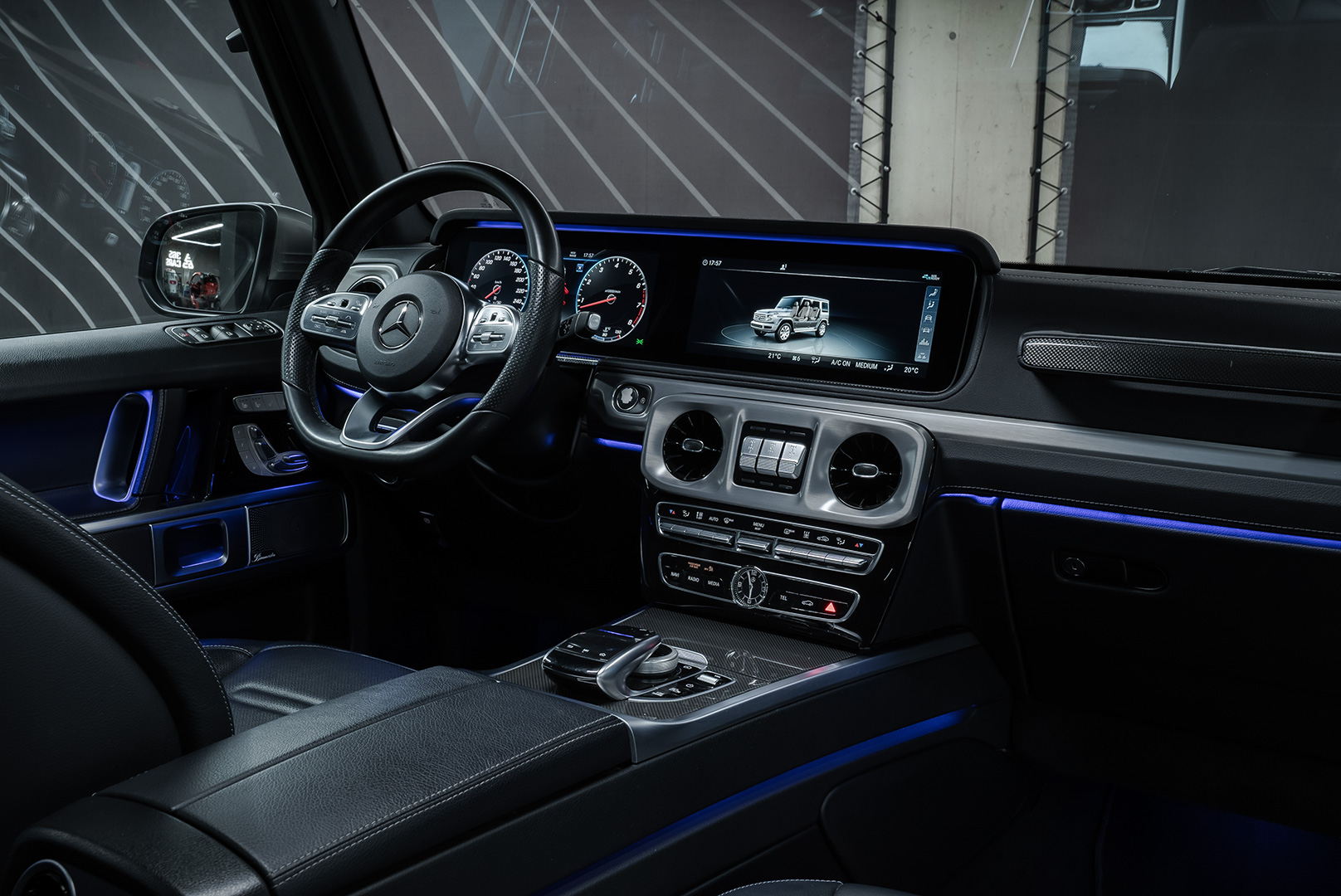 MERCEDES-BENZ G 500 AMG