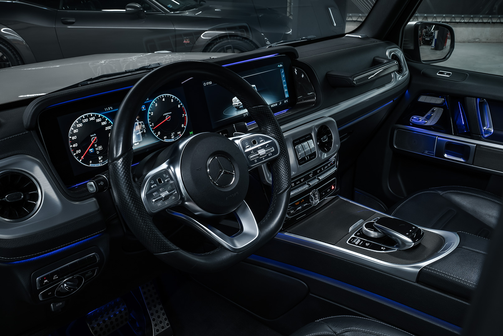 MERCEDES-BENZ G 500 AMG