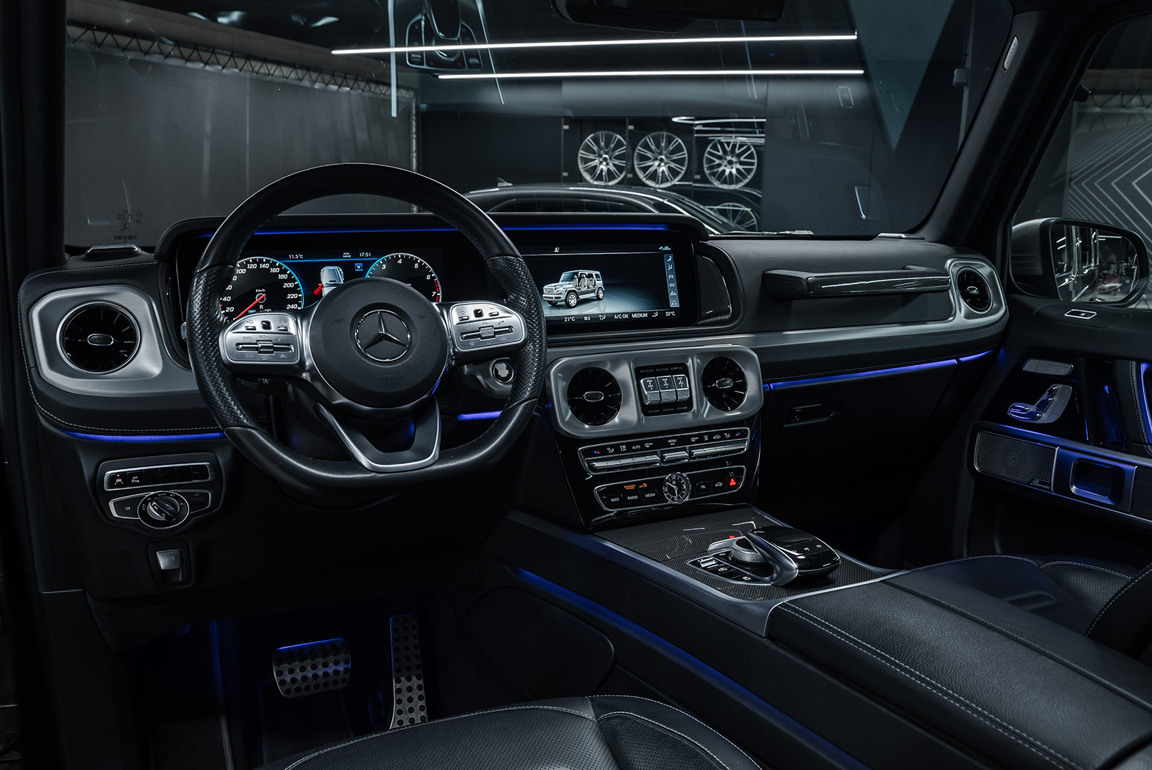 MERCEDES-BENZ G 500 AMG