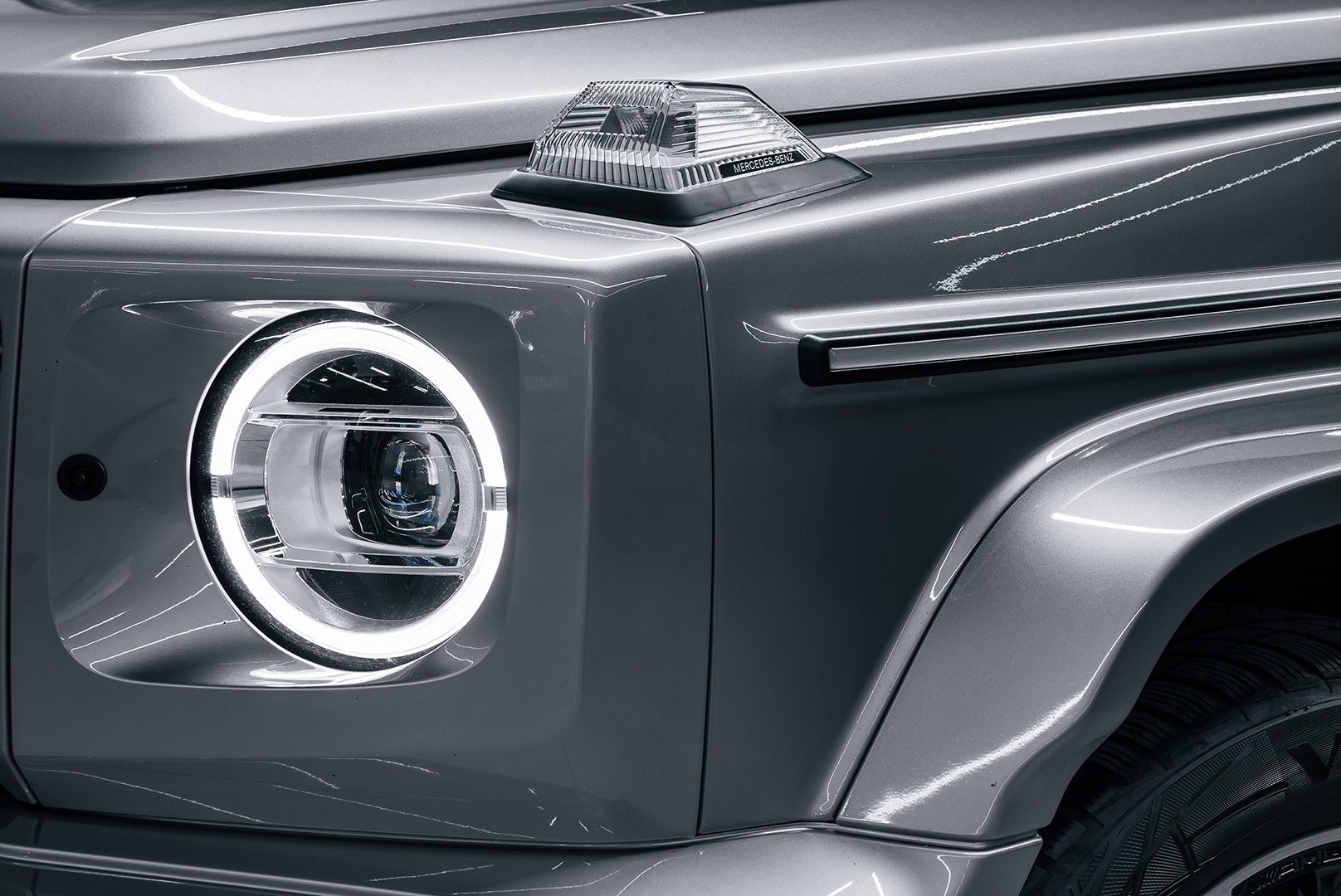 MERCEDES-BENZ G 500 AMG