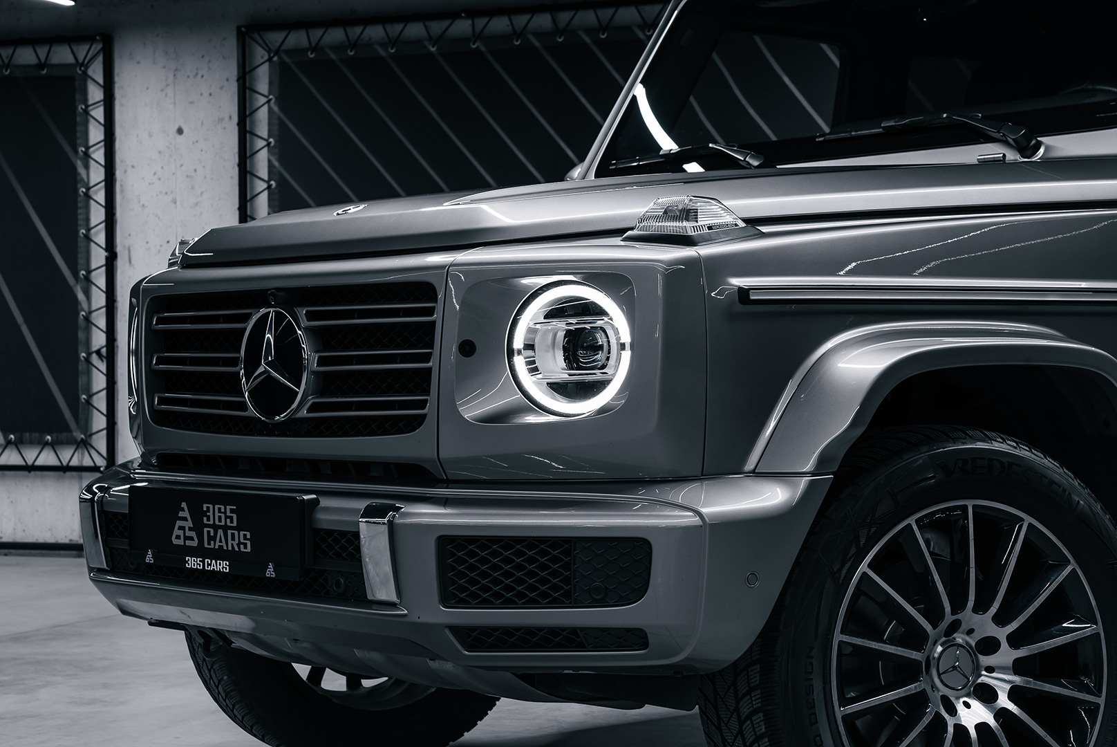 MERCEDES-BENZ G 500 AMG