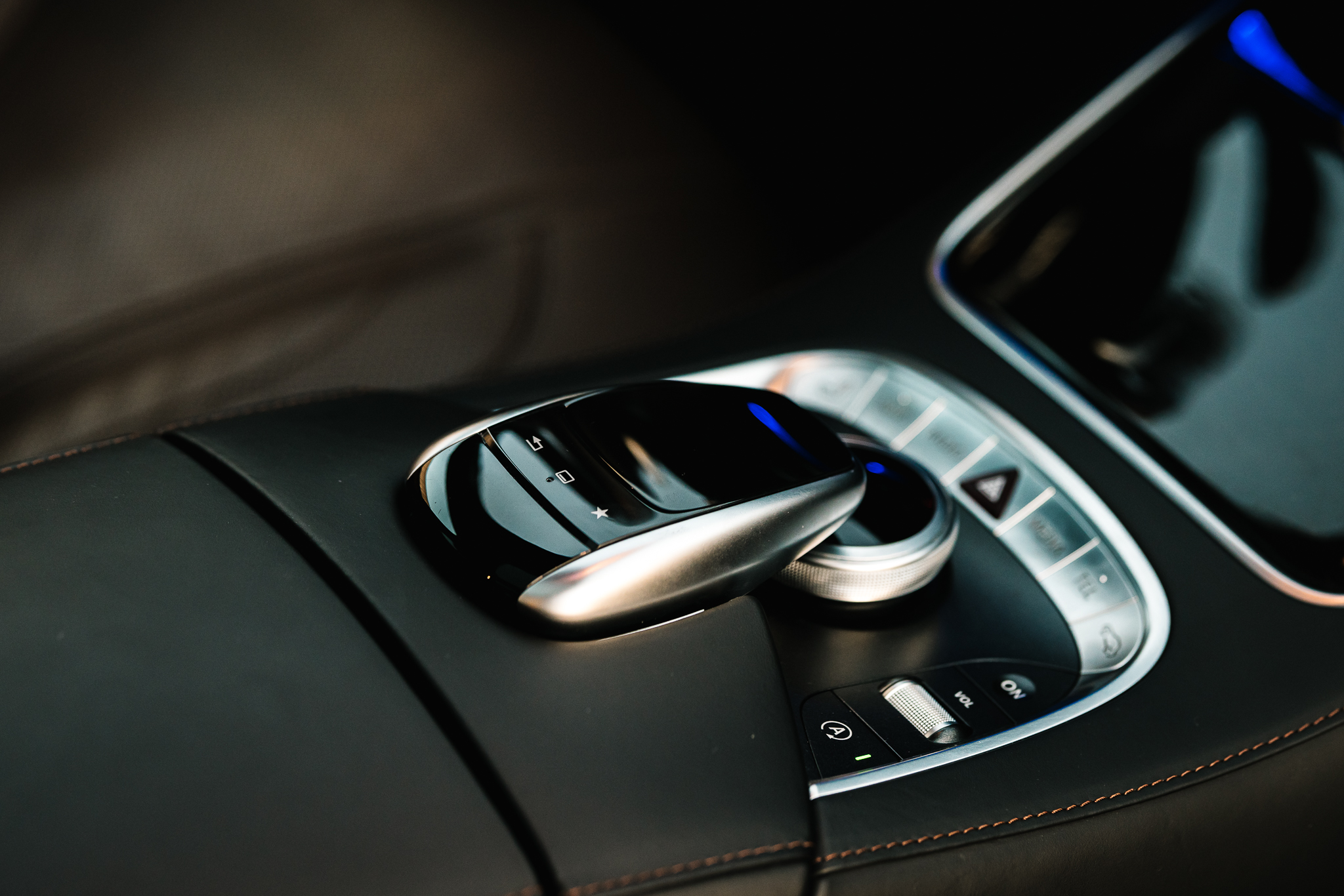 MERCEDES-BENZ S 500