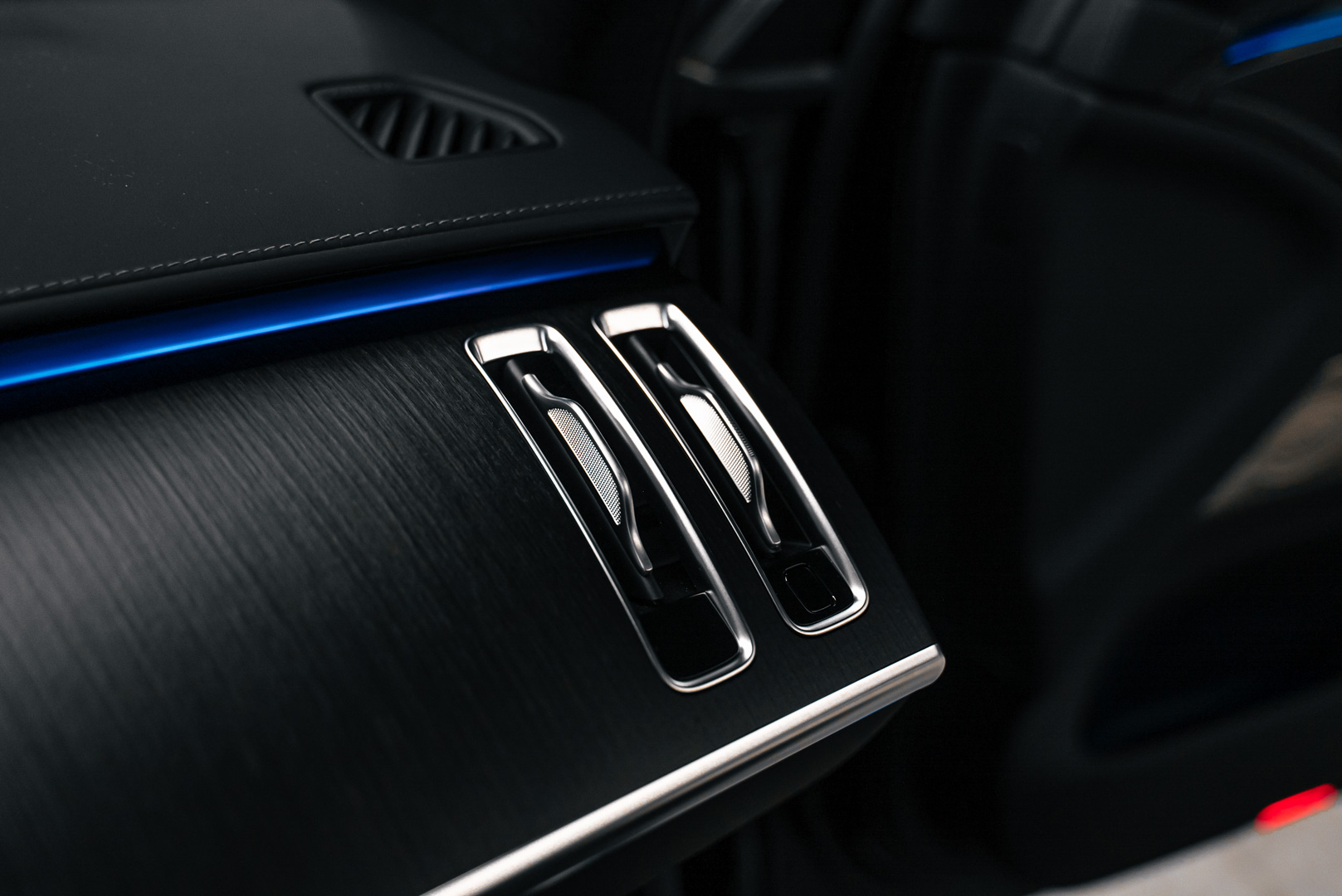 MERCEDES-BENZ S 500